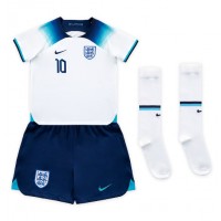 Camiseta Inglaterra Raheem Sterling #10 Primera Equipación para niños Mundial 2022 manga corta (+ pantalones cortos)